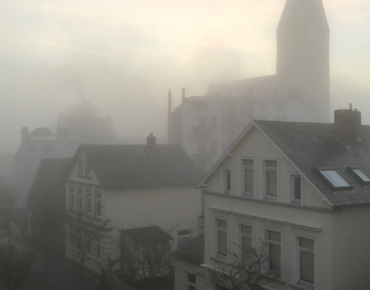 Seaview Appartment Austernbank Cuxhaven Foggy view from the bedroom